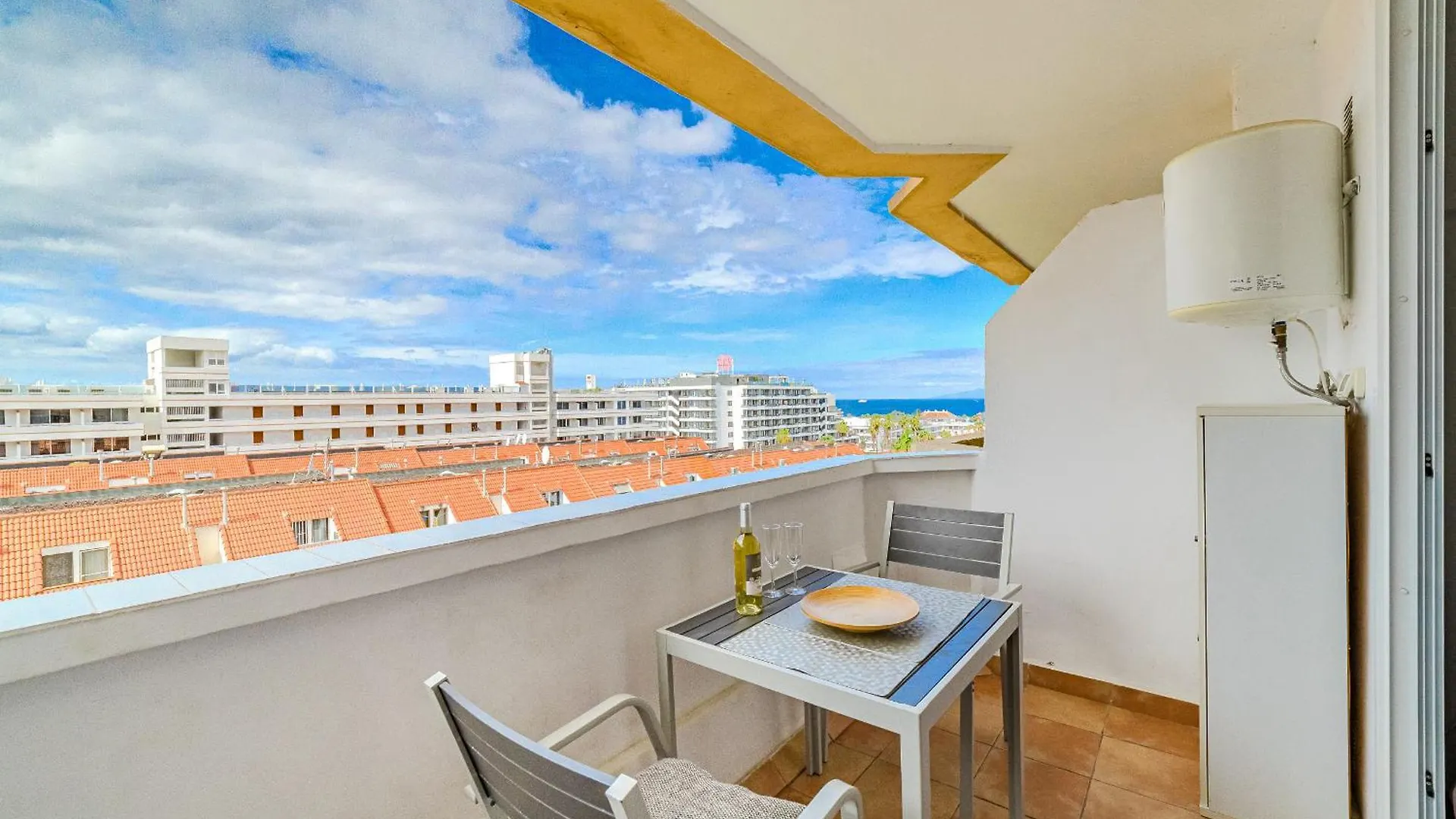 Ocean Breeze Retreat Lägenhet Playa de las Americas
